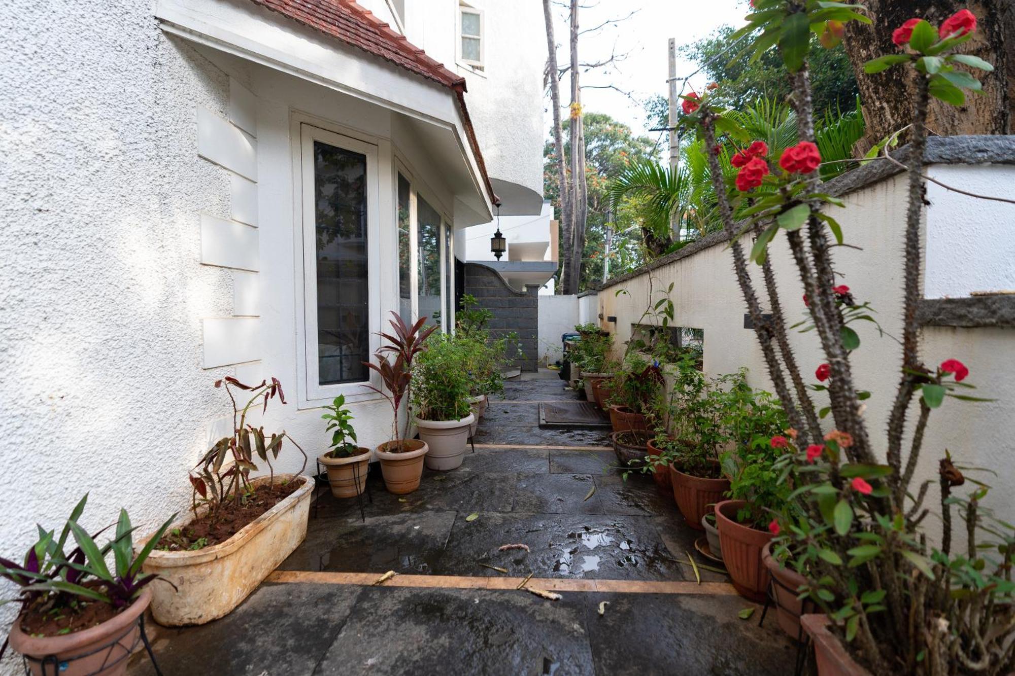 Bed and Breakfast Luho 187 à Bangalore Extérieur photo